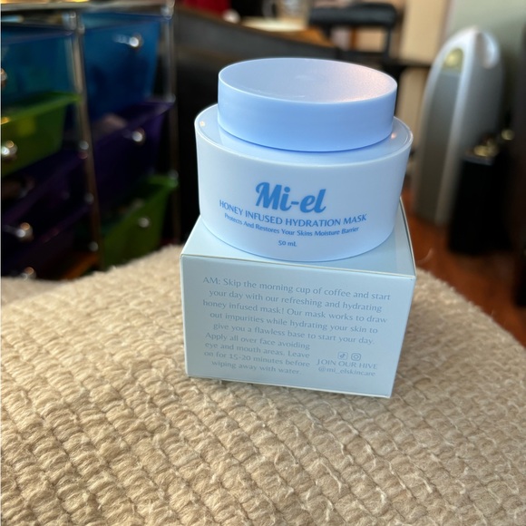 Mi-el Hydrating Mask - Picture 3 of 7